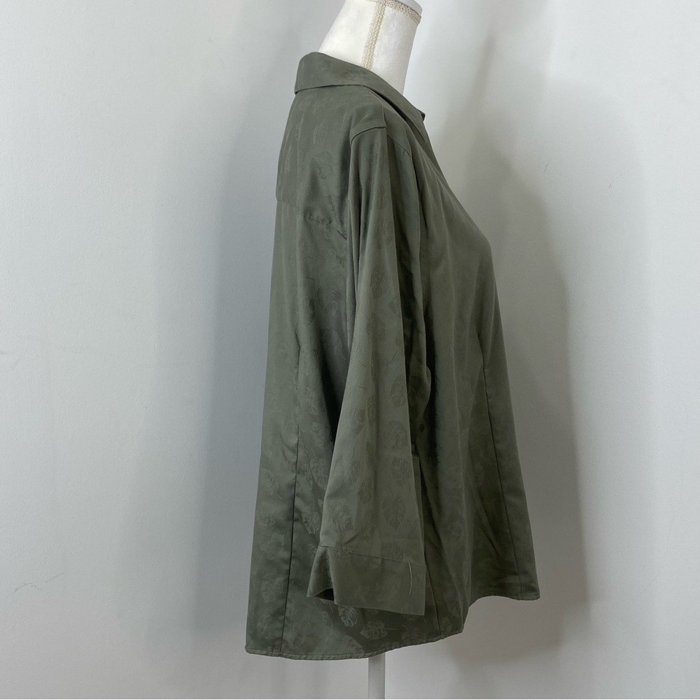 Chico’s Palm Leaf Patterned Button Down Blouse - image 7